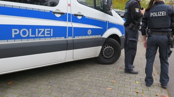 Polizeipräsidium Mittelhessen - Pressestelle Wetterau: POL-WE: Gurtmuffel und gefälschter Führerschein - So wichtig sind Kontrollen