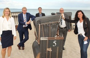 Ostsee-Holstein-Tourismus e.V.: Minister Buchholz und Ostsee-Holstein-Tourismus e.V. ziehen erste positive Zwischenbilanz