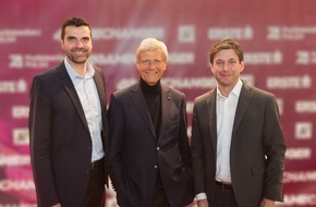 360kompany GmbH: kompany erhält siebenstellige Wachstumsfinanzierung: ARM-Mitgründer und Computer-Pionier Hermann Hauser investiert in RegTech - BILD