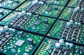 Universität Bremen: „MasterKI“: KI-System für die Zustandsüberwachung mobiler Maschinen in Hafenlogistik und Bauwesen