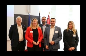 Polizeipr&auml;sidium Nordhessen: POL-KS: Sicherheitsgef&uuml;hl an Bahnh&ouml;fen st&auml;rken: Stadt Hofgeismar ist eine von sechs Pilotkommunen von Initiative KOMPASSbahnhof