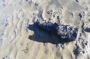 Polizeiinspektion Wilhelmshaven/Friesland: POL-WHV: Munitionsfund in Schillig - Nochmalige Warnung vor dem eigenen Bergen und Hantieren bei aufgefundener Munition - (mit Foto)