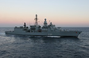 Presse- und Informationszentrum Marine: Deutsche Marine - Pressemeldung/ Pressetermin: Piraterie am Horn von Afrika eingedämmt - Fregatte "Karlsruhe" kehrt zurück
