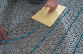 Gutjahr Systemtechnik GmbH: Gutjahr: Fußbodenheizung für Mini-Bäder – Platz und Energie gespart