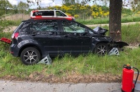 Polizeiinspektion Wilhelmshaven/Friesland: POL-WHV: 53-Jährige aus Sande bei Verkehrsunfall schwer verletzt