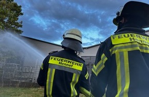 Freiwillige Feuerwehr Hennef: FW Hennef: Gro&szlig;e &Uuml;bung in gro&szlig;er Firma - Feuerwehr Hennef zu Gast bei Rolf Fensterbau