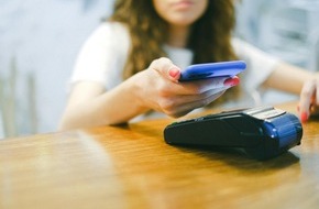 bonus.ch S.A.: bonus.ch: en Suisse romande, le smartphone est désormais autant utilisé que l'argent liquide pour les achats en magasin