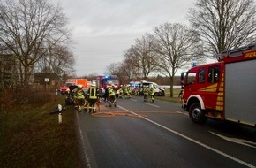 Freiwillige Feuerwehr Hünxe: FW Hünxe: Technische Rettung nach Verkehrsunfall mit vier Verletzten