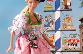 Mattel GmbH: Barbie in RENA LANGE