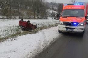 Kreispolizeibehörde Märkischer Kreis: POL-MK: Unfälle bei Schnee und Glätte: Vier verletzte Pkw-Fahrer