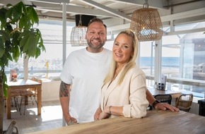 IOY Innovator of the Year GmbH: JIKOAII als " Innovator des Jahres 2025" ausgezeichnet - Janine Kunze und Steve Müller mischen den Markt für Nahrungsergänzung auf