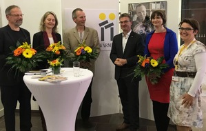 VNG AG: VNG-Presseinformation: Fotoausstellung "Engagement zeigt Gesicht" in Stralsund feierlich eröffnet