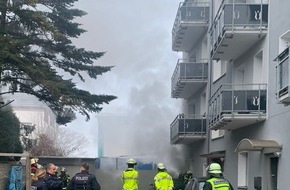 Feuerwehr Dortmund: FW-DO: Ausgedehnter Wohnungsbrand in einem Mehrfamilienhaus