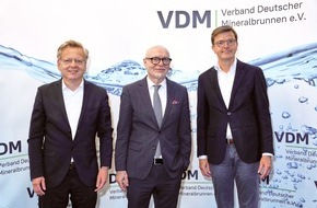 Verband Deutscher Mineralbrunnen (VDM): Nationale Wasserstrategie gelingt nur im Schulterschluss aller Akteure / Wasser für die Lebensmittelwirtschaft ist elementar zur Erfüllung der Daseinsvorsorge
