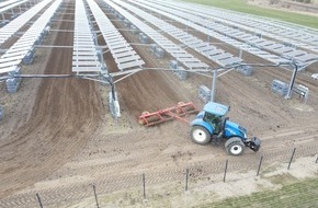 AE Solar: AgriPV: Entwickelt in Deutschland / Agri-Photovoltaik in Europa: Die L&ouml;sung f&uuml;r das Land-Energie-Dilemma