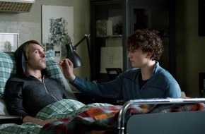 ZDF: "Ein ziviler Dienst" mit Samuel Koch und Nils Hohenhövel /  Drehstart für ZDF-Kino-Koproduktion (FOTO)