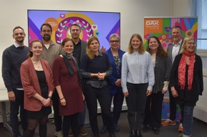 FOTOS ANBEI: „Anna und Hanna e.V.“ gewinnt Wettbewerb für ein gesundes Miteinander in Berlin