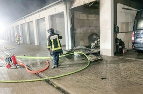 Feuerwehr Bochum: FW-BO: Garagenbrand in Bochum-Linden - Zwei Verletzte