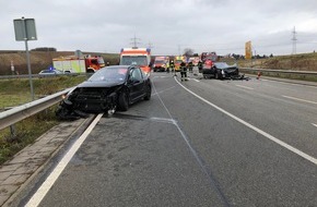 Polizeidirektion Bad Kreuznach: POL-PDKH: Vorfahrtsverstoß führt zu Verkehrsunfall mit drei Verletzten
