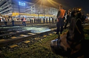 Bundespolizeidirektion München: Bundespolizeidirektion München: Evakuierung stört Zug-/S-Bahnverkehr von und nach München
