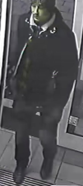 POL-EL: Haren - &Ouml;ffentlichkeitsfahndung nach r&auml;uberischem Diebstahl in Tankstelle - Polizei bittet um Hinweise