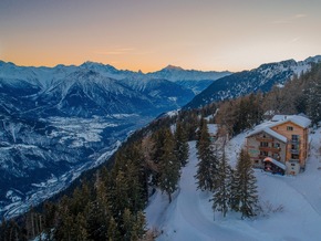 Mondholzzimmer - Wenn der Wald ans Hotelzimmer klopft