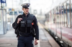 Bundespolizeidirektion Sankt Augustin: BPOL NRW: Beim Versuch Drogen verschwinden zu lassen gescheitert - Bundespolizei ermittelt