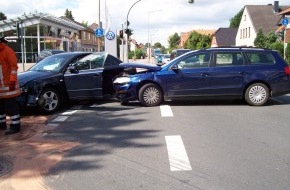 Polizeiinspektion Nienburg / Schaumburg: POL-STH: Verkehrsunfall mit hohem Sachschaden