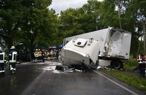 Polizeiinspektion Rotenburg: POL-ROW: ++ B 75: Schwerer Verkehrsunfall zwischen Rotenburg und Waffensen ++