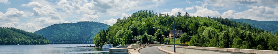 Thüringer Tourismus GmbH: PM der TTG 28-2025 Saalfelder Feengrotten und Hohenwarte Stausee Weg bleiben Markenbotschafter Thüringens