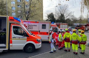 Feuerwehr Velbert: FW-Velbert: Brennendes Spielzeug verursacht Großeinsatz des Rettungsdienstes
