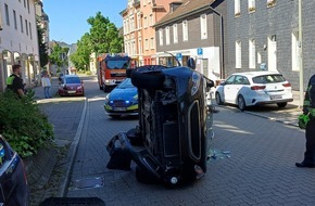 Feuerwehr Wetter (Ruhr): FW-EN: Wetter - Verkehrsunfall im Kreuzungsbereich