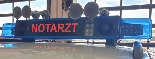 Feuerwehr Bottrop: FW-BOT: Bottrop-Feldhausen; Verkehrsunfall mit zwei Schwerverletzten