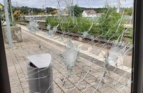 Bundespolizeiinspektion Kassel: BPOL-KS: Vandalismusschaden im Bahnhof Edermünde-Grifte