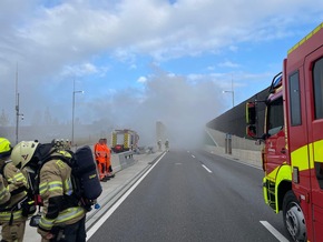 FW Reichenau: Brennendes Fahrzeug im Tunnel - Feuerwehren üben den Ernstfall - Brandschutzübung im Tunnel Waldsiedlung B33 - Tunnel-Waldsiedlung, 11.10.2025