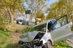 Polizeiinspektion Cuxhaven: POL-CUX: Landkreis Cuxhaven; Neuenwalde; L 119 Verkehrsunfallflucht