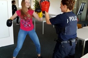 Bundespolizeiinspektion Magdeburg: BPOLI MD: Mädchen-Zukunftstag bei der Bundespolizeiinspektion Magdeburg: "Heute suchen wir zur Abwechslung mal die Guten"