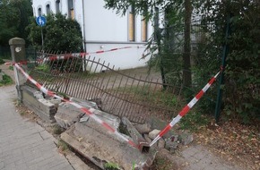 Polizeiinspektion Delmenhorst / Oldenburg - Land / Wesermarsch: POL-DEL: Stadt Delmenhorst: Verkehrsunfall mit hohem Sachschaden