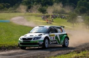 Skoda Auto Deutschland GmbH: SKODA Pilot Wiegand vor Finaltag / Fünfter bei der ERC-Rallye in Tschechien (BILD)