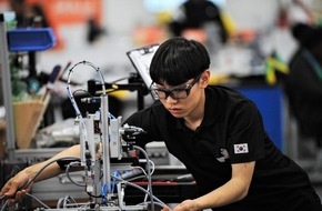 Festo SE & Co. KG: Freundliche Erinnerung: Sie sind herzlich zu den Berufsweltmeisterschaften WorldSkills bei der Motek eingeladen!