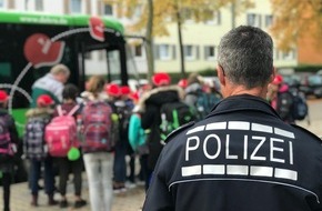 Polizeipräsidium Ludwigsburg: POL-LB: Die Aufgaben der Verkehrsprävention, Teil 4:Bus fahren- aber richtig, Bustraining Klassenstufe 5