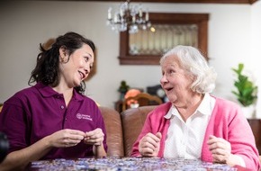 Dovida - Seniorendienste Schweiz AG: Home Instead Suisse célèbre son anniversaire / 15 ans au service des personnes âgées