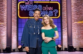 ARD Das Erste: Let's Quiz! / Jorge González und Victoria Swarovski bei "Wer weiß denn sowas?" - Das Wissensquiz vom 14. bis 22. April 2025, um 18:00 Uhr im Ersten