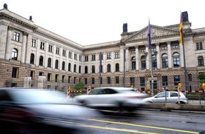 Deutscher Verkehrssicherheitsrat e.V.: Ohne Fahrerlaubnis im Firmenwagen? DVR kritisiert geplante Lockerung von Kontrollen