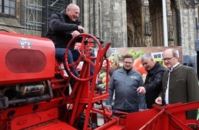 Edeka Südwest: Presse-Information: Aktionen zu Erntedank auf Ulmer Münsterplatz