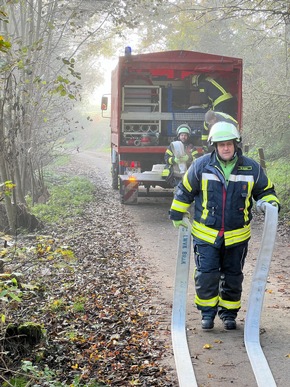 FW Beverungen: Erfolgreicher Abschluss des Maschinistenlehrgangs - Neues Fachpersonal für die Feuerwehren des Kreises Höxter