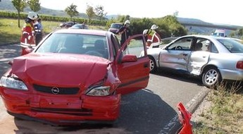 Polizeidirektion Neustadt/Weinstraße: POL-PDNW: Drei Personen bei Unfall leicht verletzt