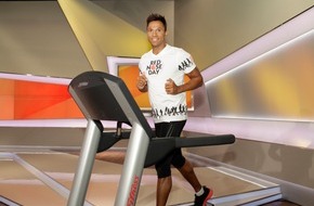 ProSieben: Daniel Aminati moderiert für den RED NOSE DAY am Laufband (BILD)