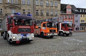 Feuerwehr Helmstedt: FW Helmstedt: Massiver Wasserschaden sorgt für Großeinsatz