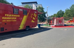 Feuerwehr Hannover: FW Hannover: Gefahrguteinsatz in Groß-Buchholz - zwei Leichtverletzte